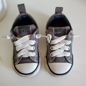 Converse || Size 5 Infants